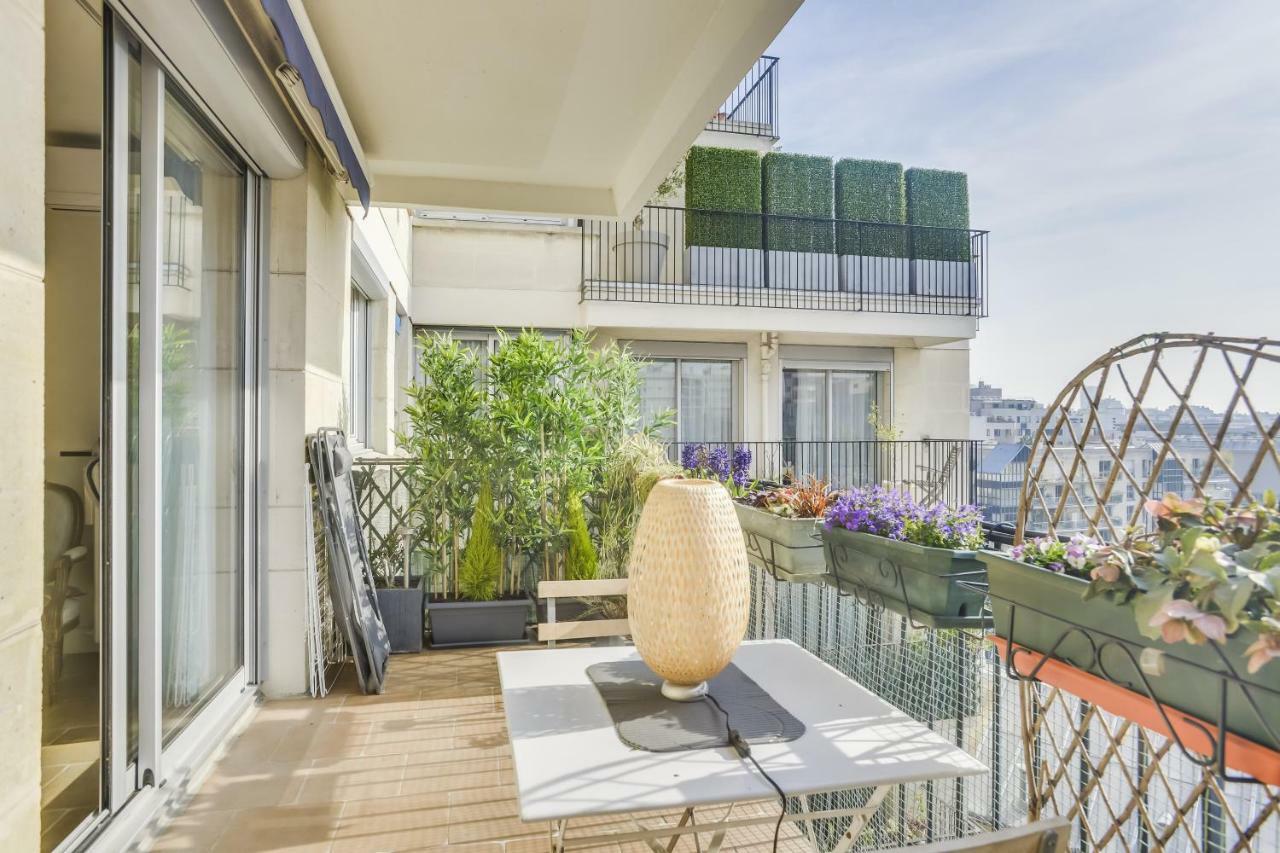 Charming Apartment With Terrace By Weekome Parijs Buitenkant foto