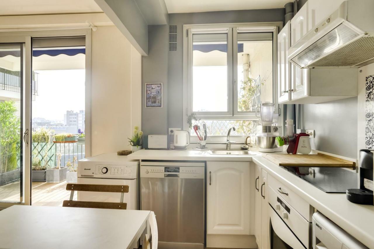 Charming Apartment With Terrace By Weekome Parijs Buitenkant foto